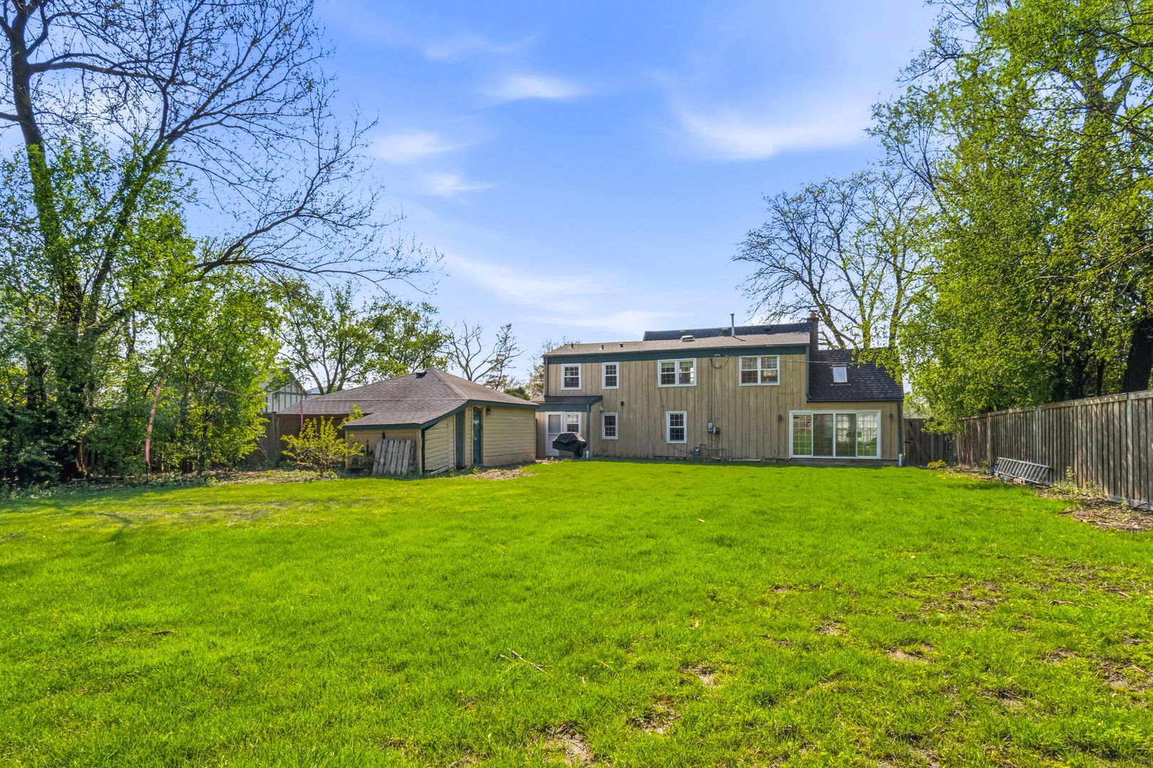 0S611 Cedar Avenue, Elmhurst, IL 60126