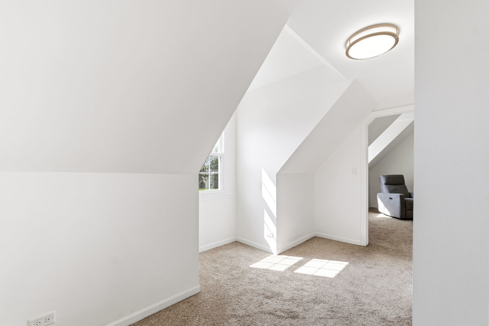 0S611 Cedar Avenue, Elmhurst, IL 60126