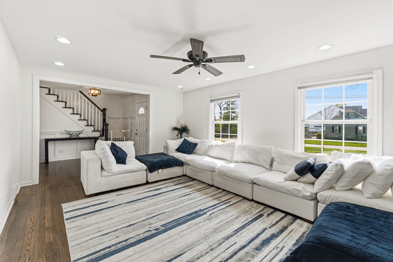 0S611 Cedar Avenue, Elmhurst, IL 60126