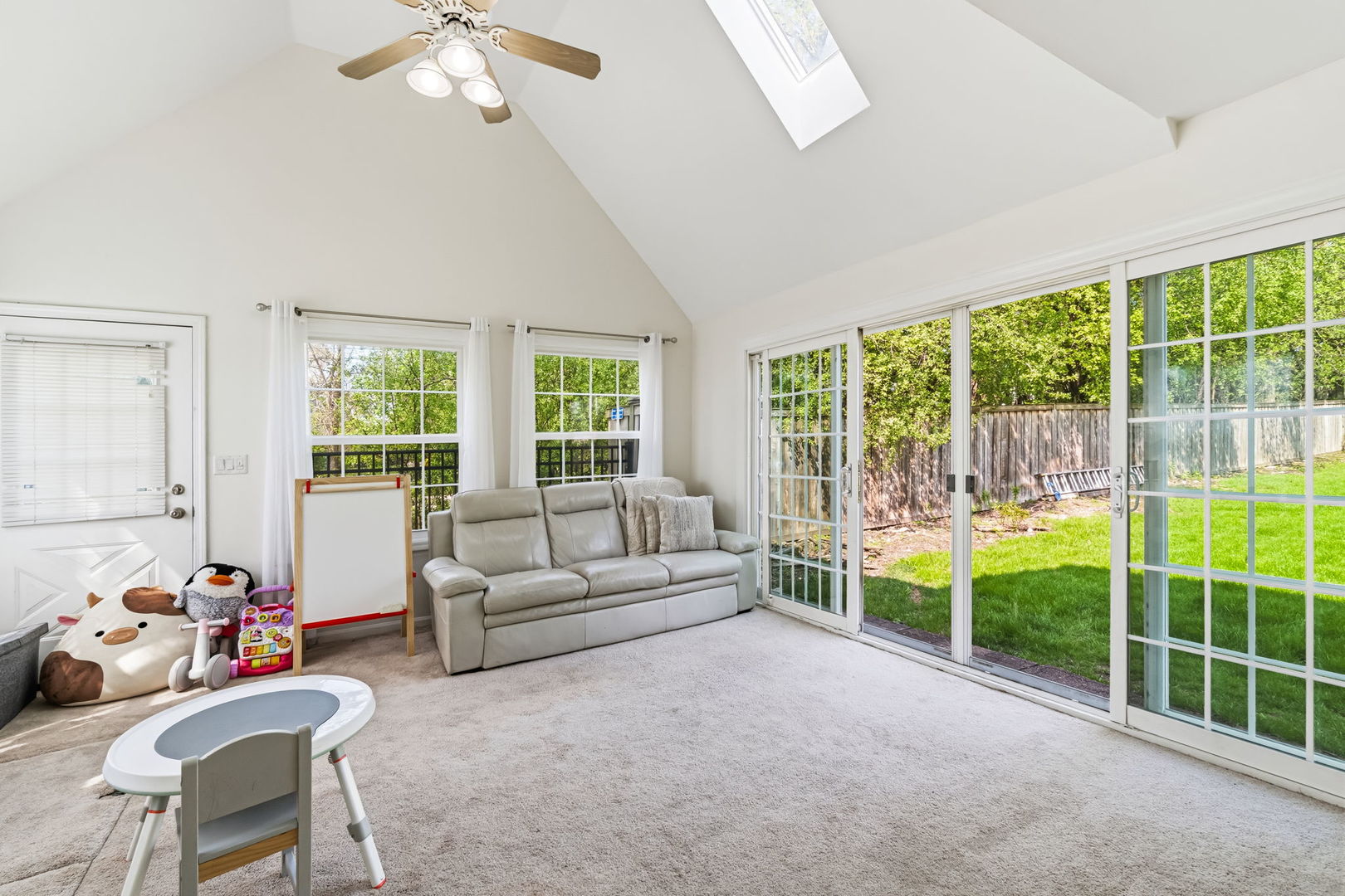 0S611 Cedar Avenue, Elmhurst, IL 60126