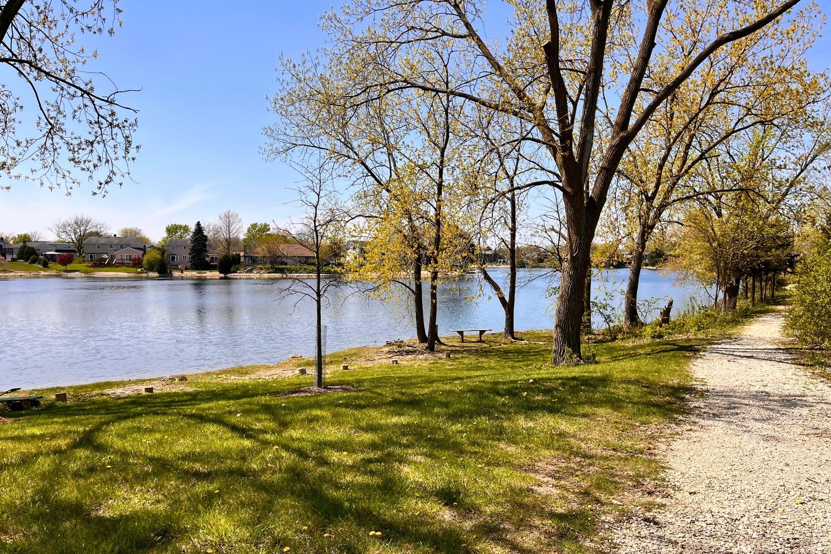 621 Newport Avenue, Westmont, IL 60559