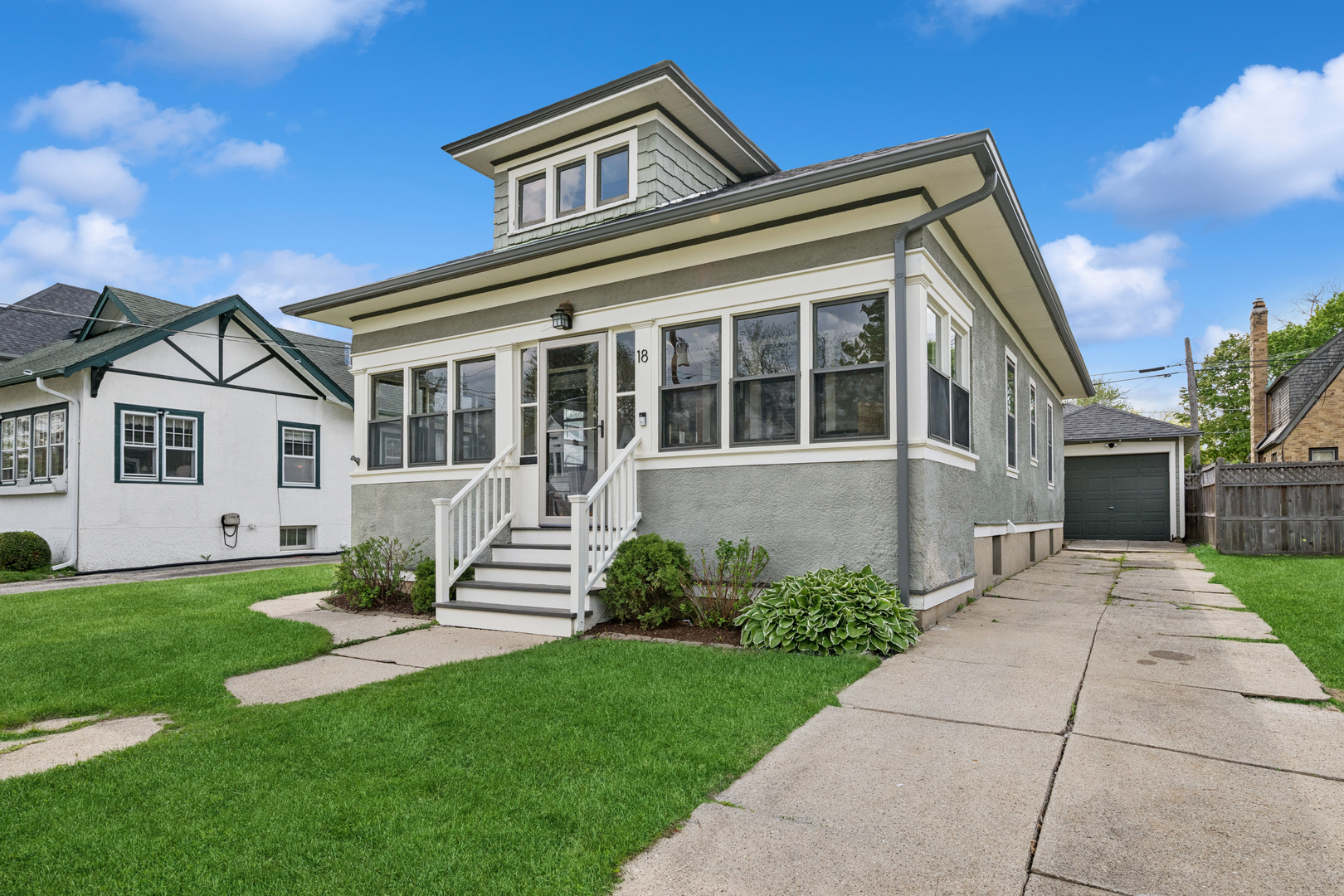 18 N Worth Avenue, Elgin, IL 60123