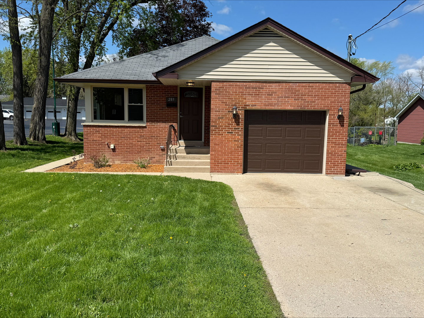 289 Chestnut Street, Antioch, IL 60002