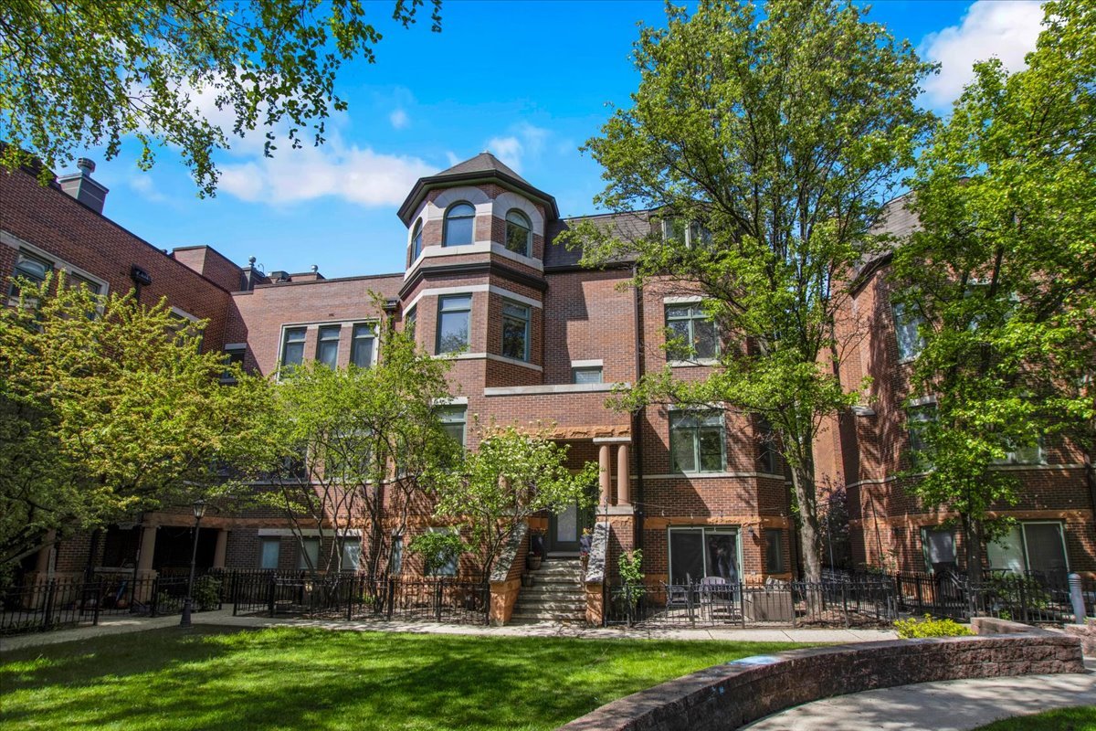 1351 W Altgeld Street #3A, Chicago, IL 60614