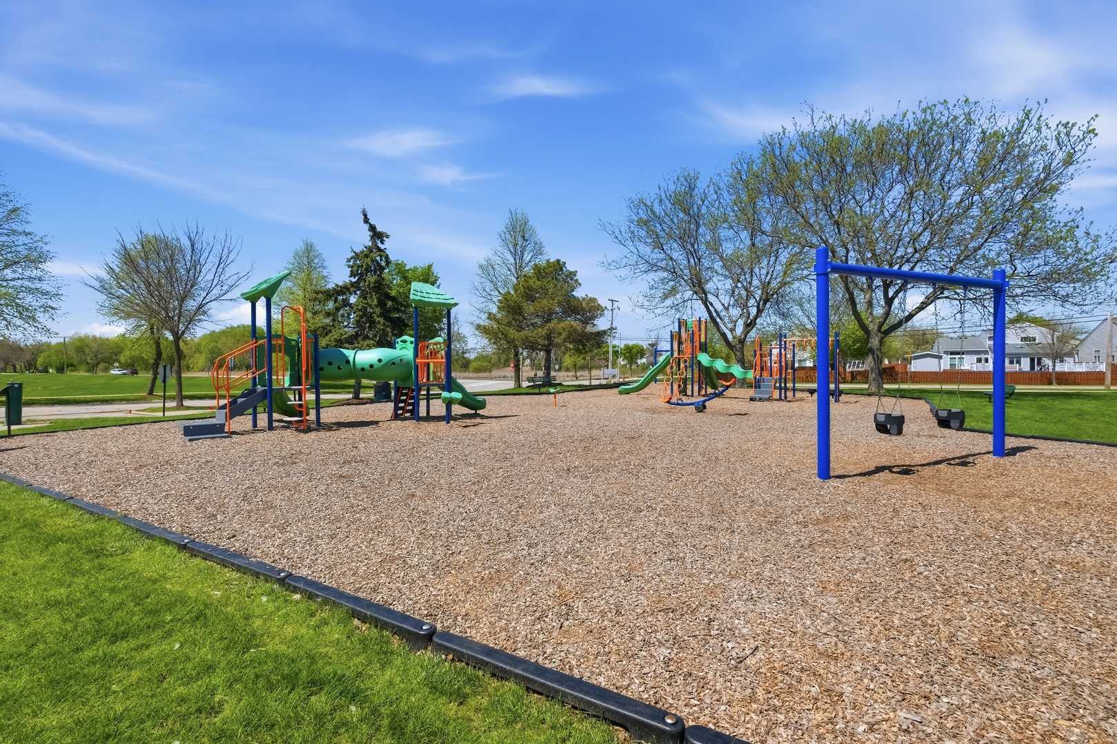 761 PARC Court, Lake In The Hills, IL 60156