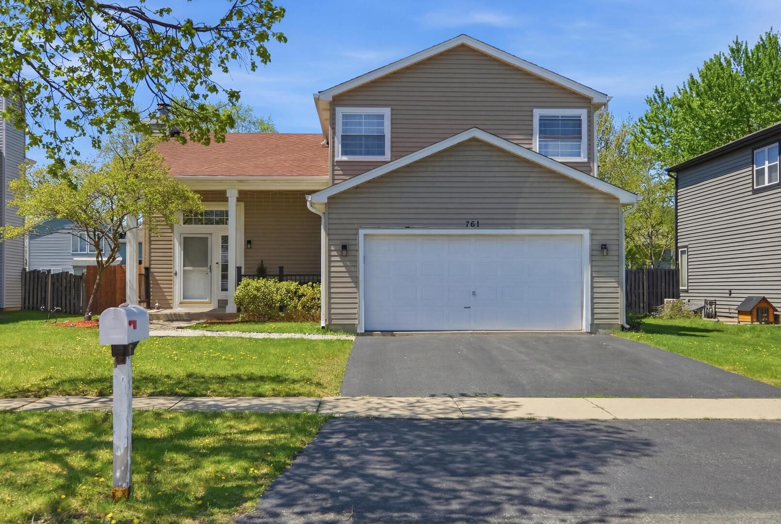 761 PARC Court, Lake In The Hills, IL 60156
