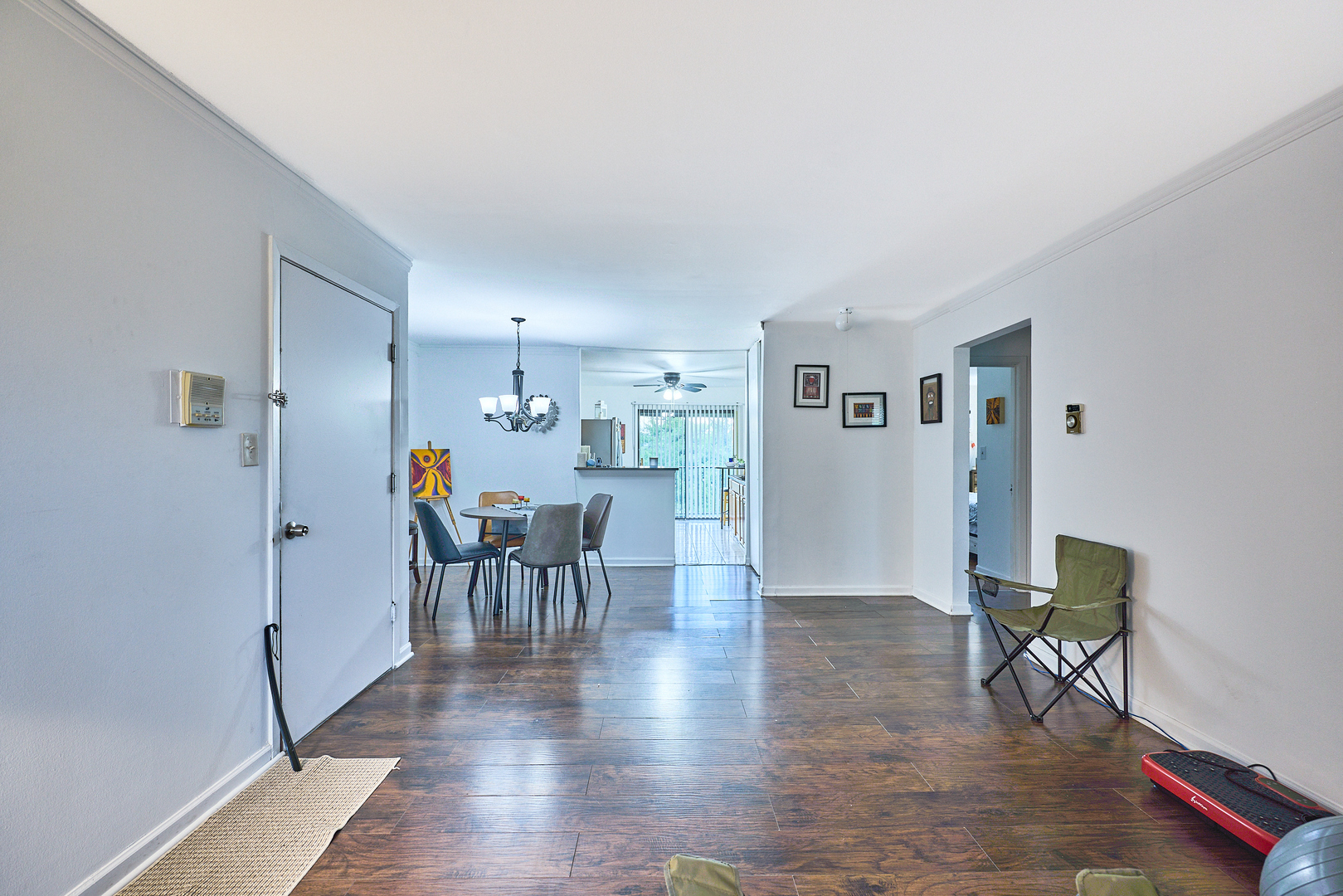 148 Dunteman Drive #302, Glendale Heights, IL 60139