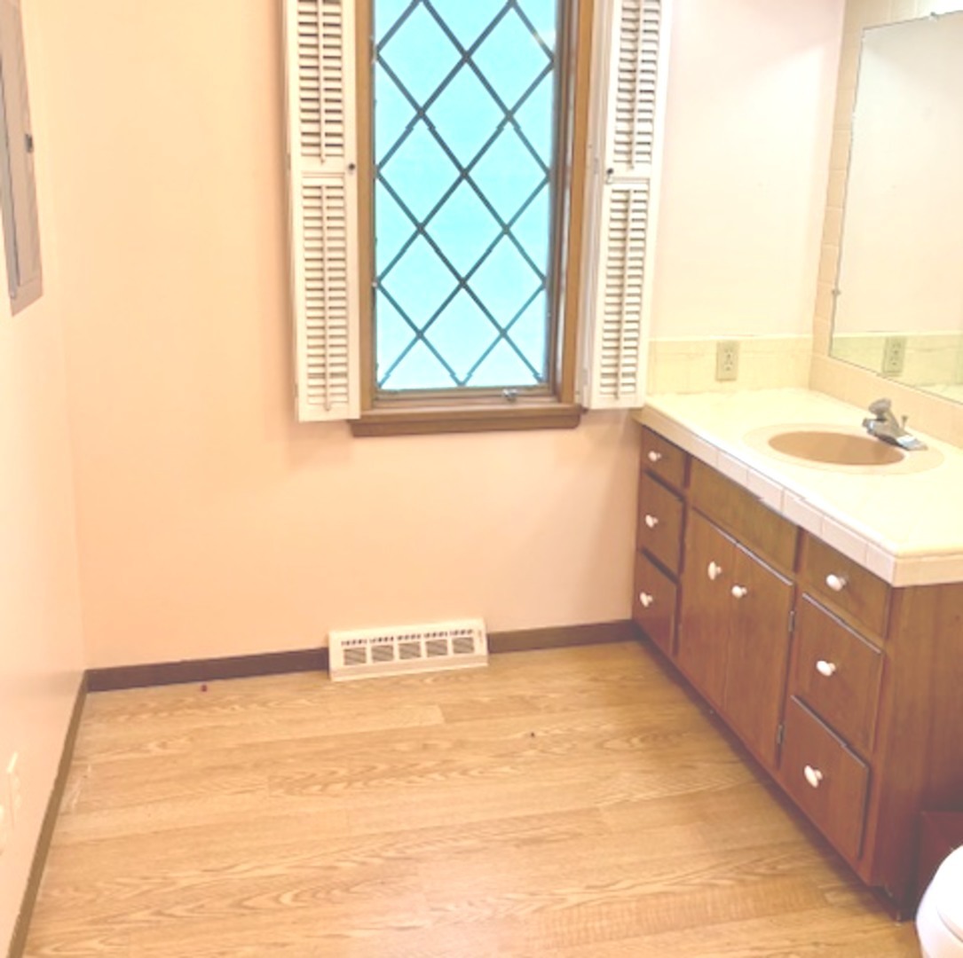 1850 Kensington Place, Aurora, IL 60506