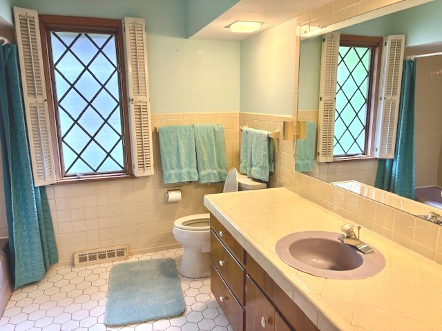 1850 Kensington Place, Aurora, IL 60506