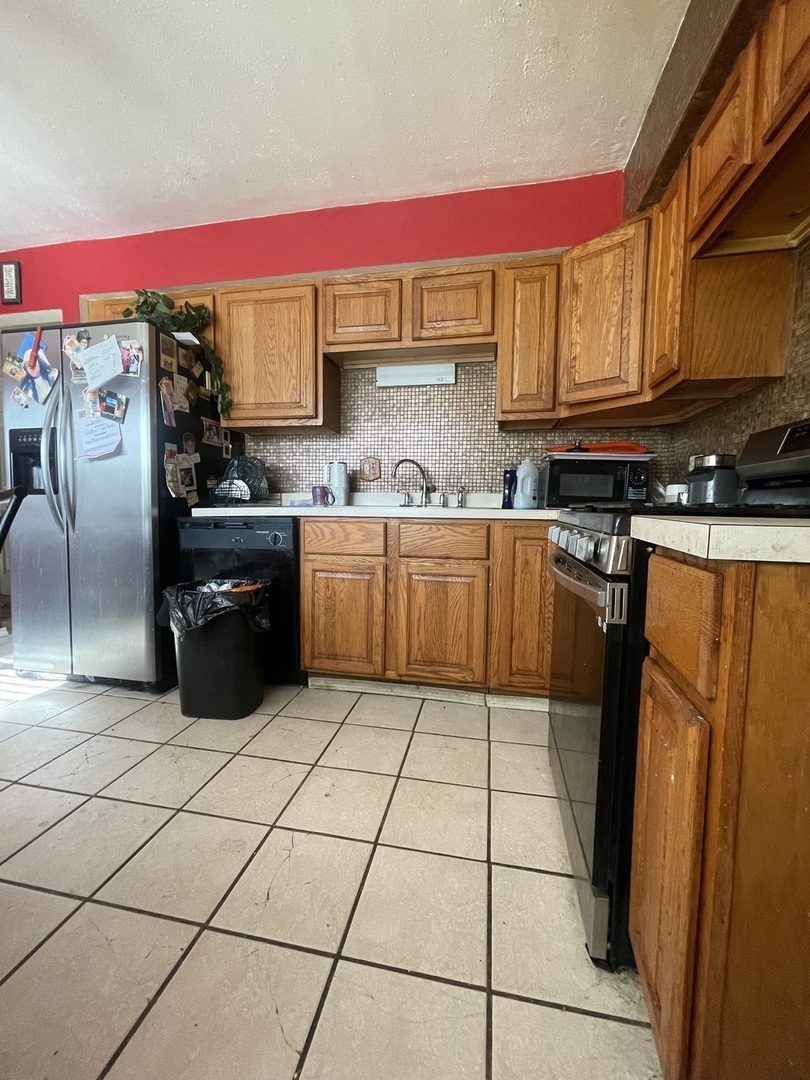 17723 Stonebridge Drive, Hazel Crest, IL 60429