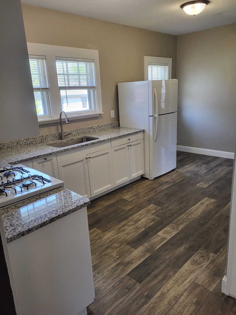 310 Whittier Avenue #2, Joliet, IL 60435