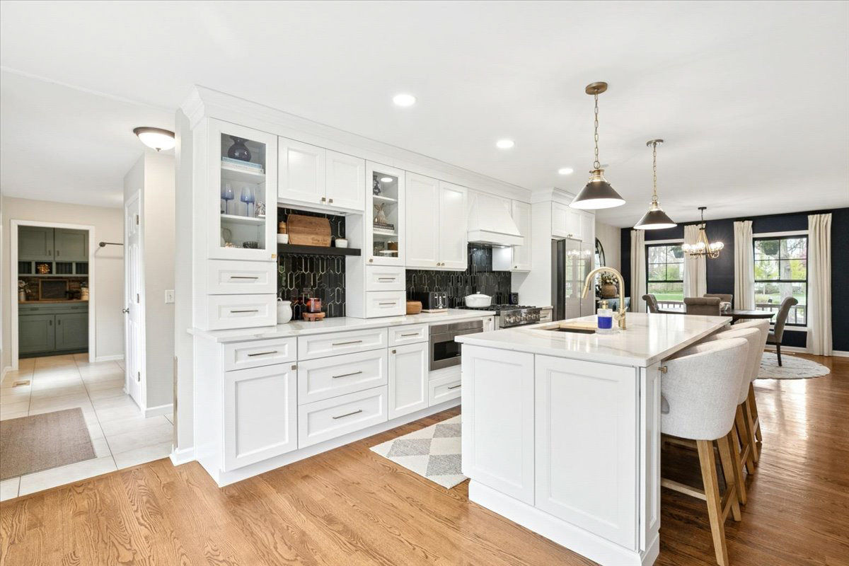 299 Concord Square, Gurnee, IL 60031