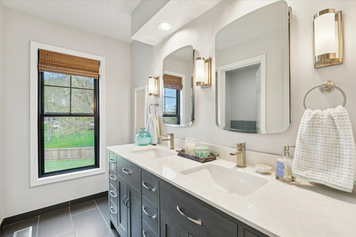 299 Concord Square, Gurnee, IL 60031