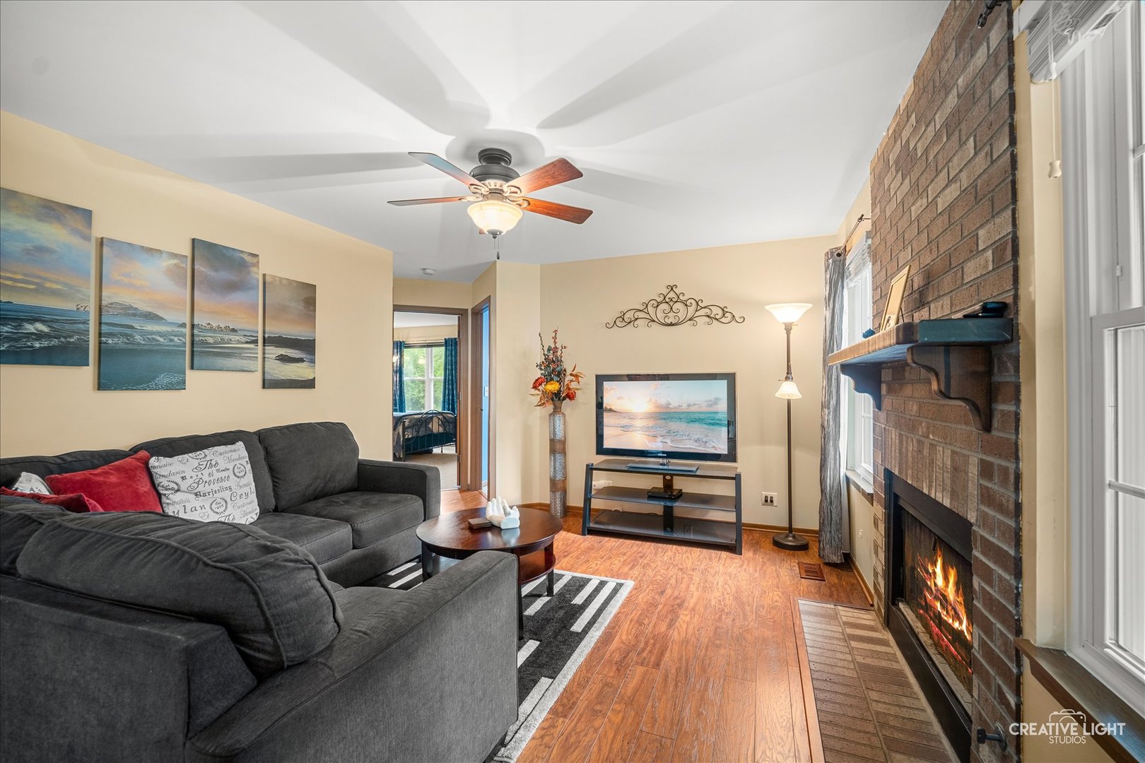 1085 Rockport Drive, Carol Stream, IL 60188