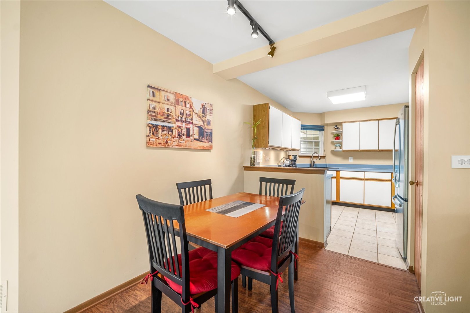 1085 Rockport Drive, Carol Stream, IL 60188