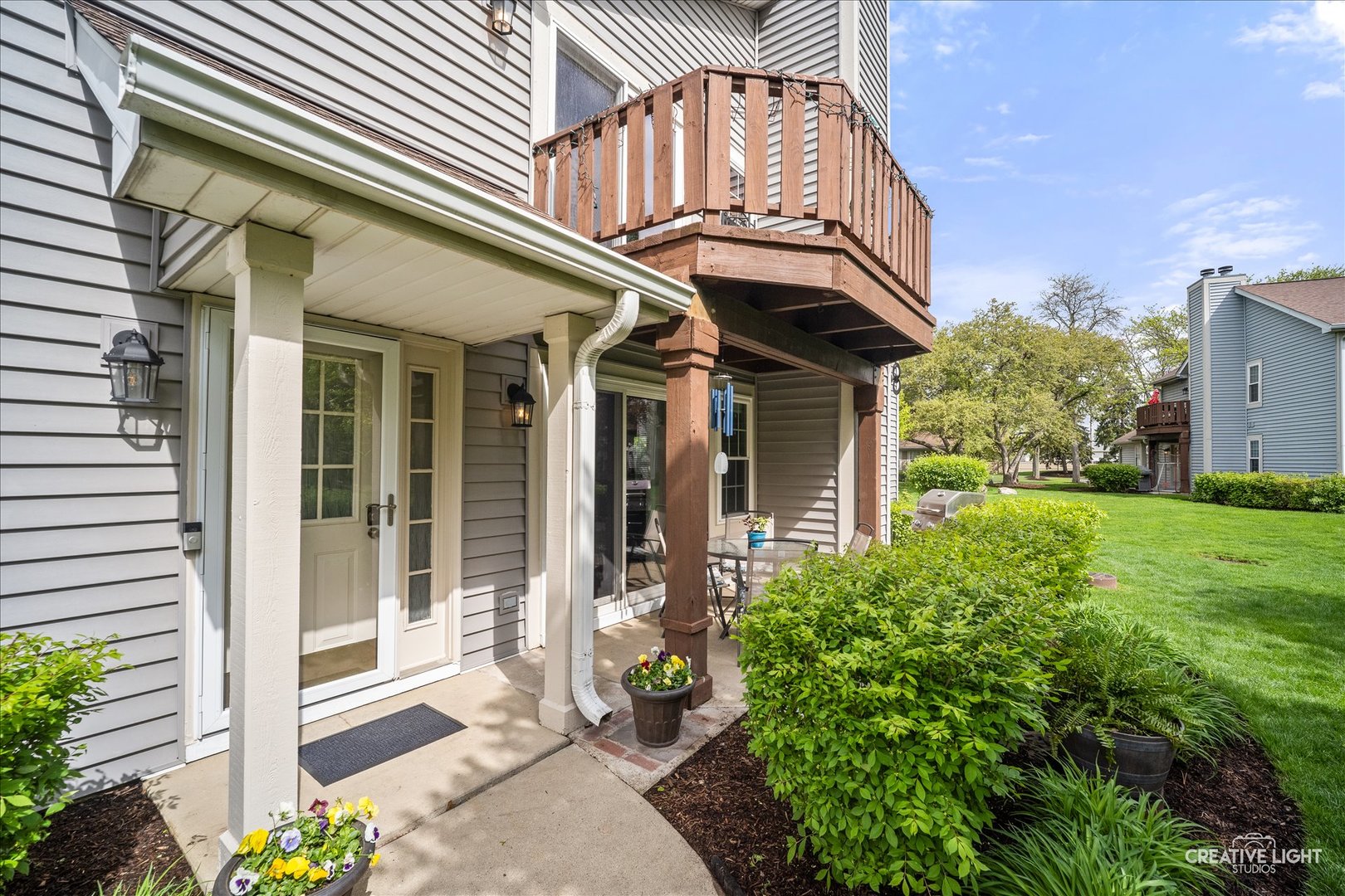 1085 Rockport Drive, Carol Stream, IL 60188