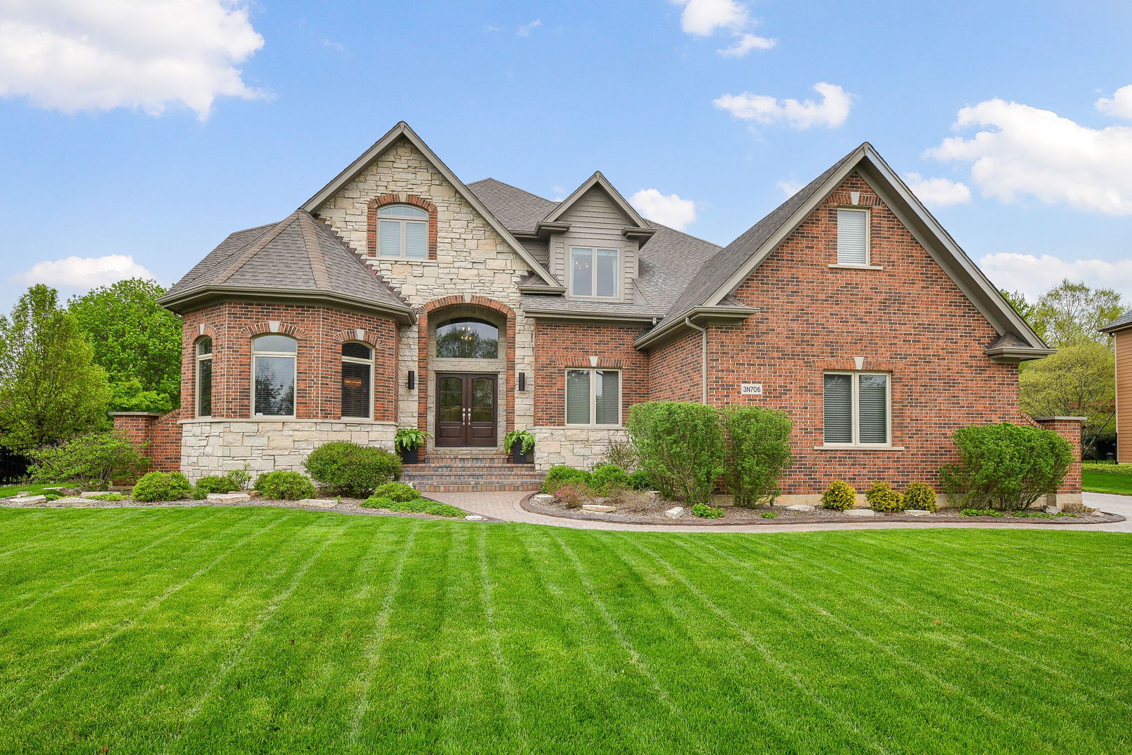 3N706 Herman Melville Lane, St. Charles, IL 60175