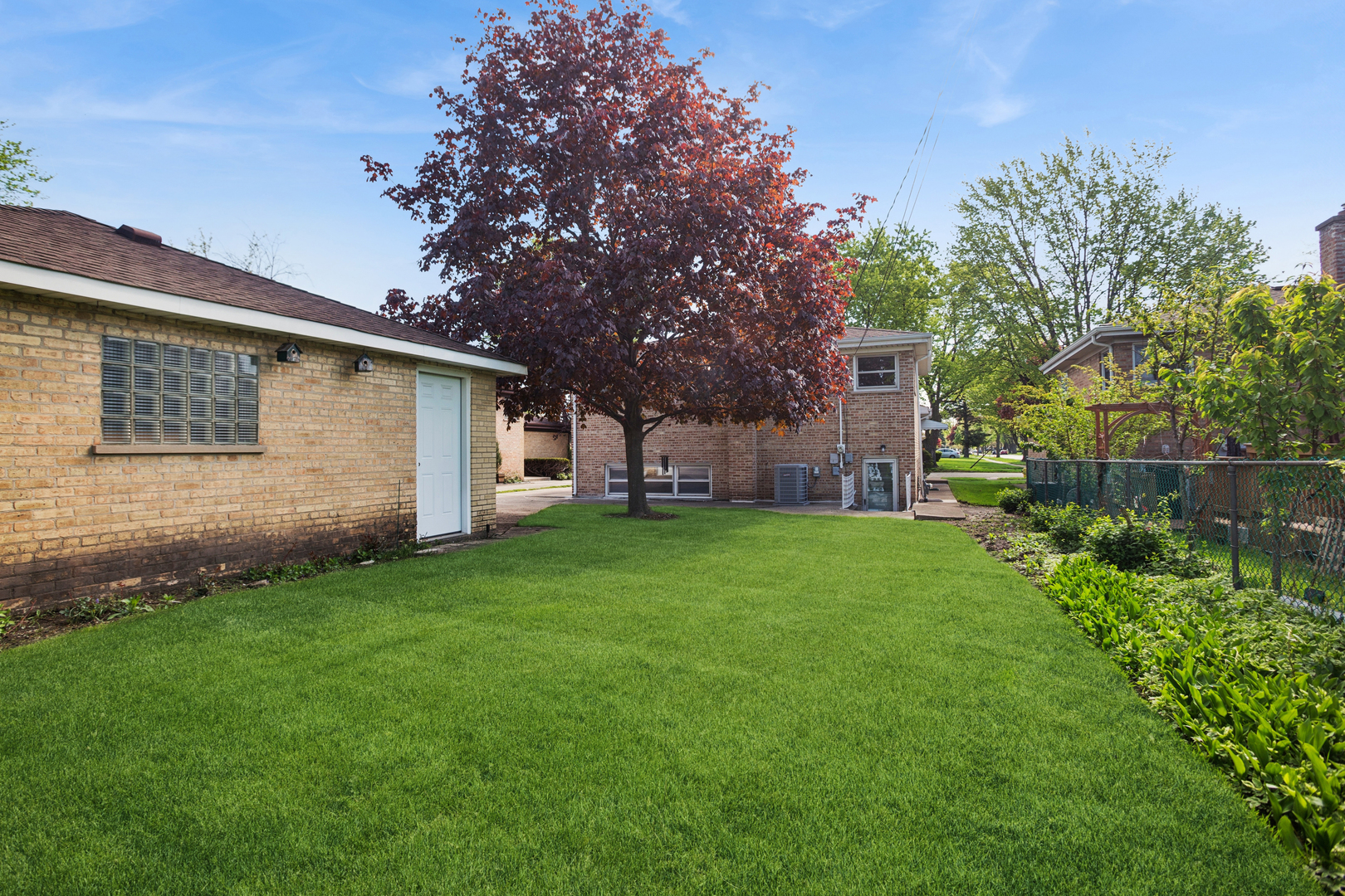 8538 N Oketo Avenue, Niles, IL 60714