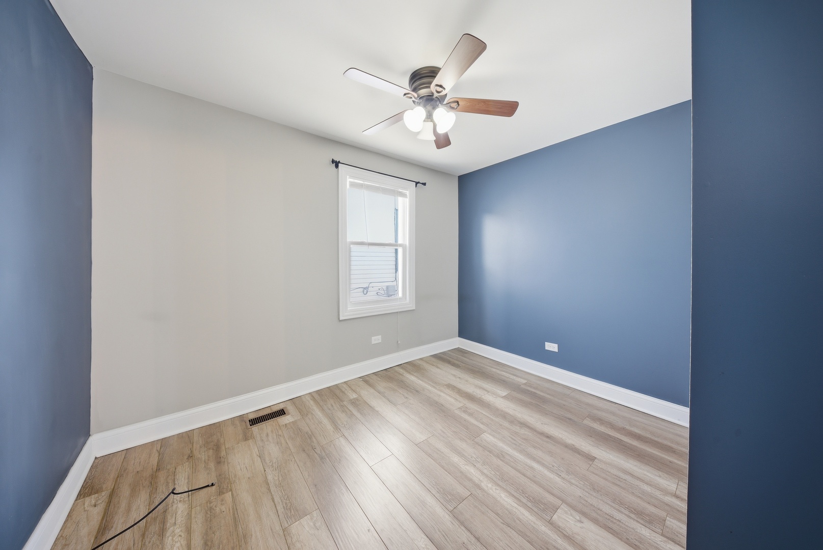 810 Superior Street, Aurora, IL 60505