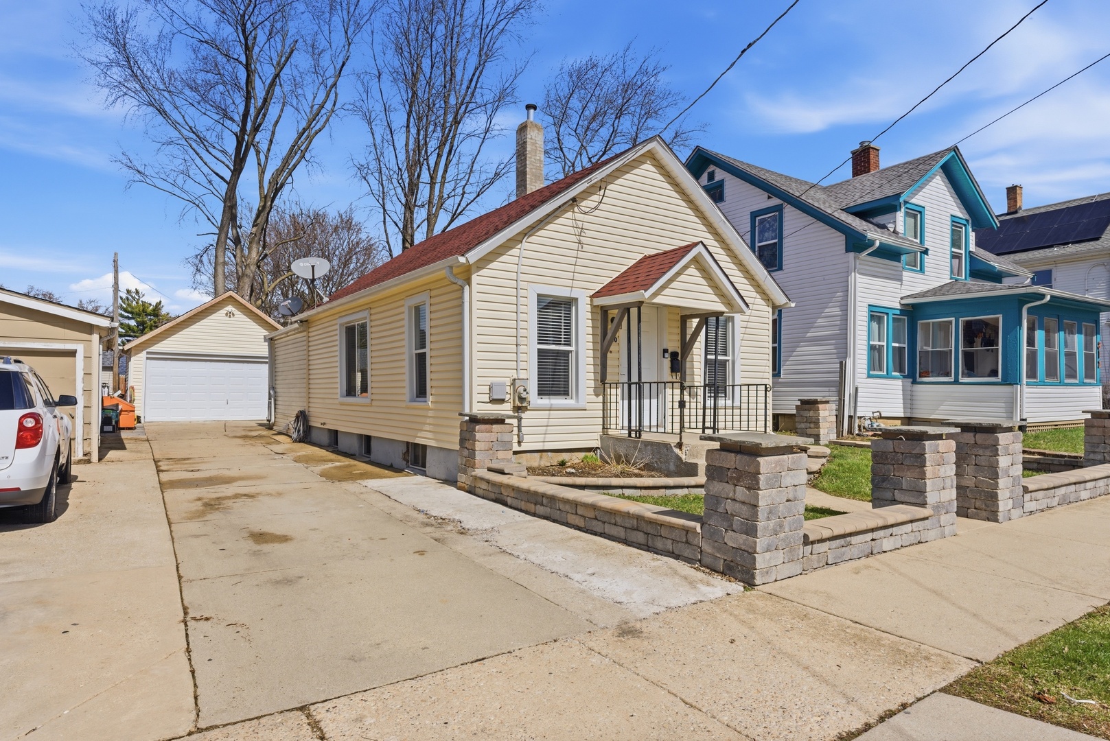 810 Superior Street, Aurora, IL 60505