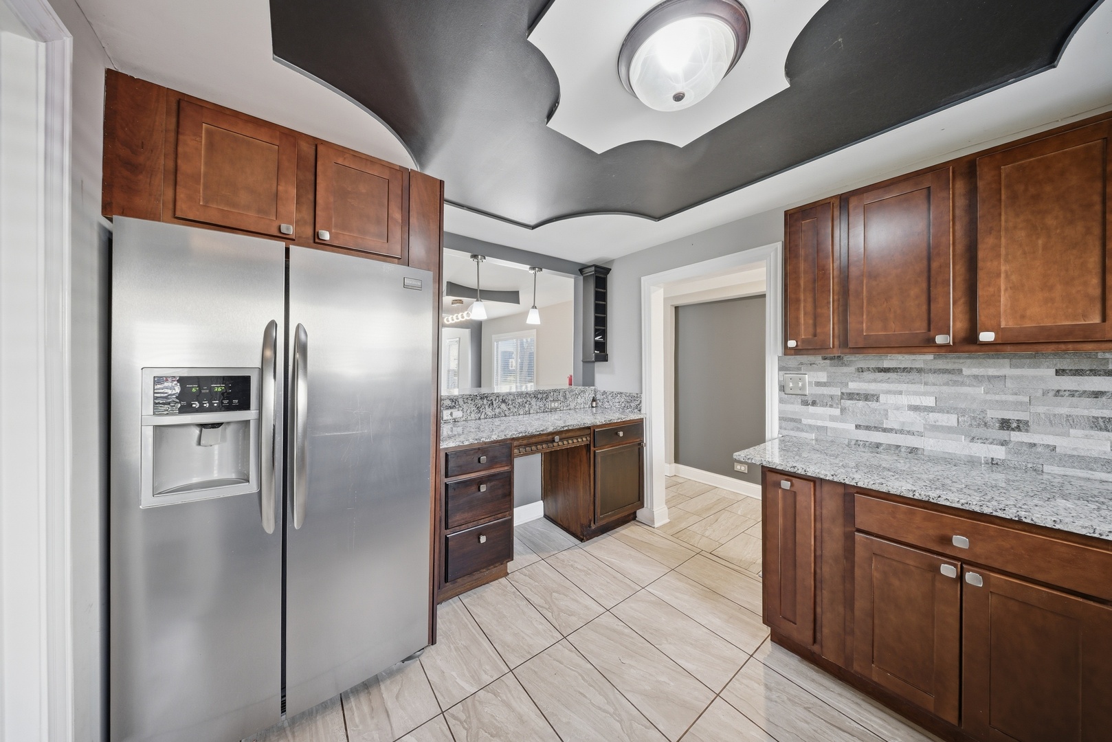 810 Superior Street, Aurora, IL 60505