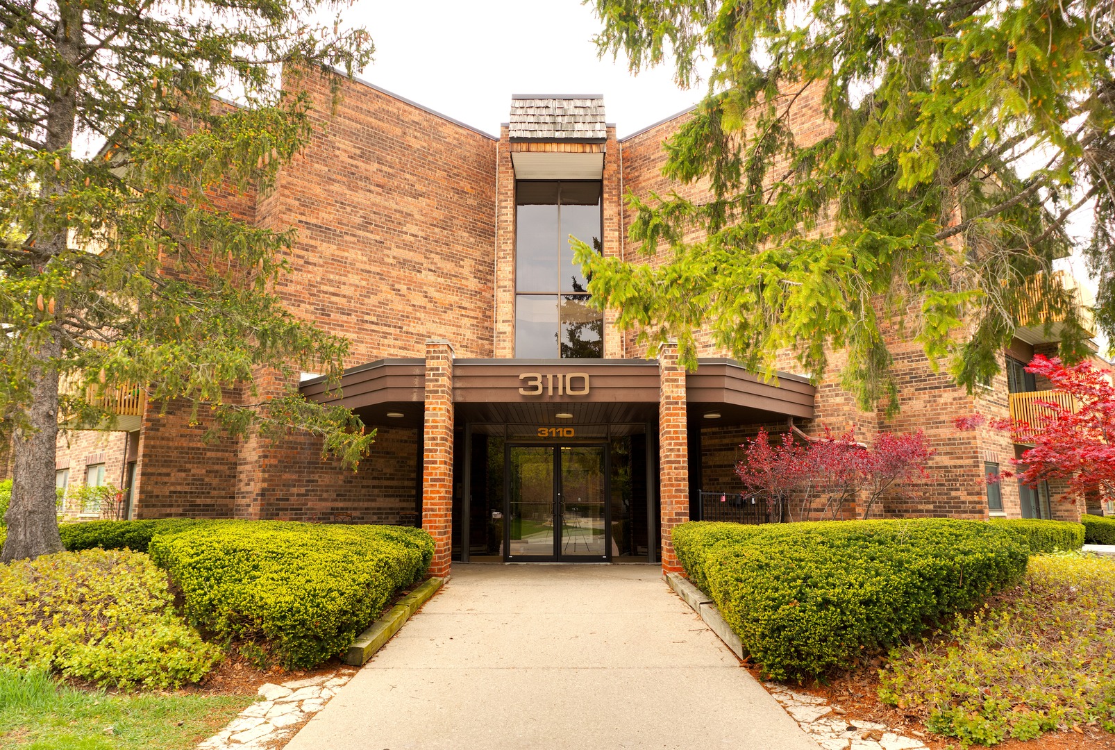 3110 Pheasant Creek Drive #213, Northbrook, IL 60062