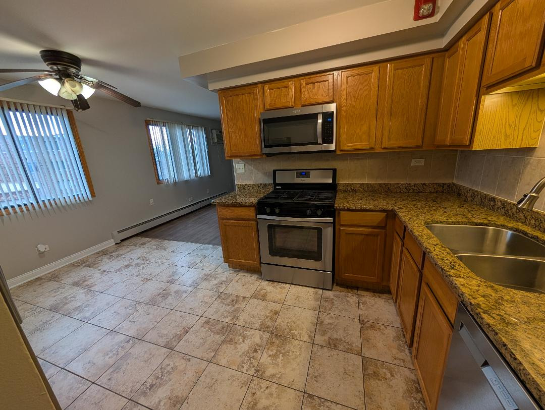 6348 Washington Avenue #9, Chicago Ridge, IL 60415