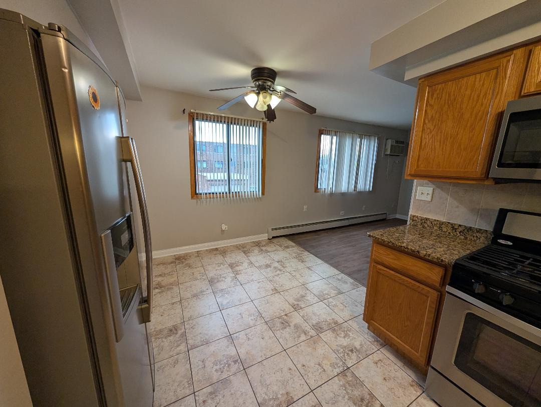 6348 Washington Avenue #9, Chicago Ridge, IL 60415