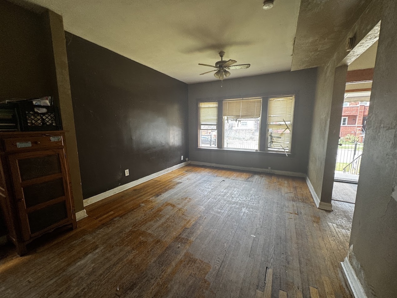 1041 N Central Park Avenue, Chicago, IL 60651