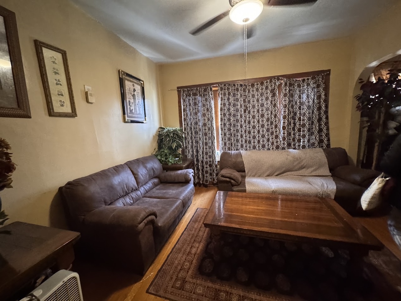 1041 N Central Park Avenue, Chicago, IL 60651