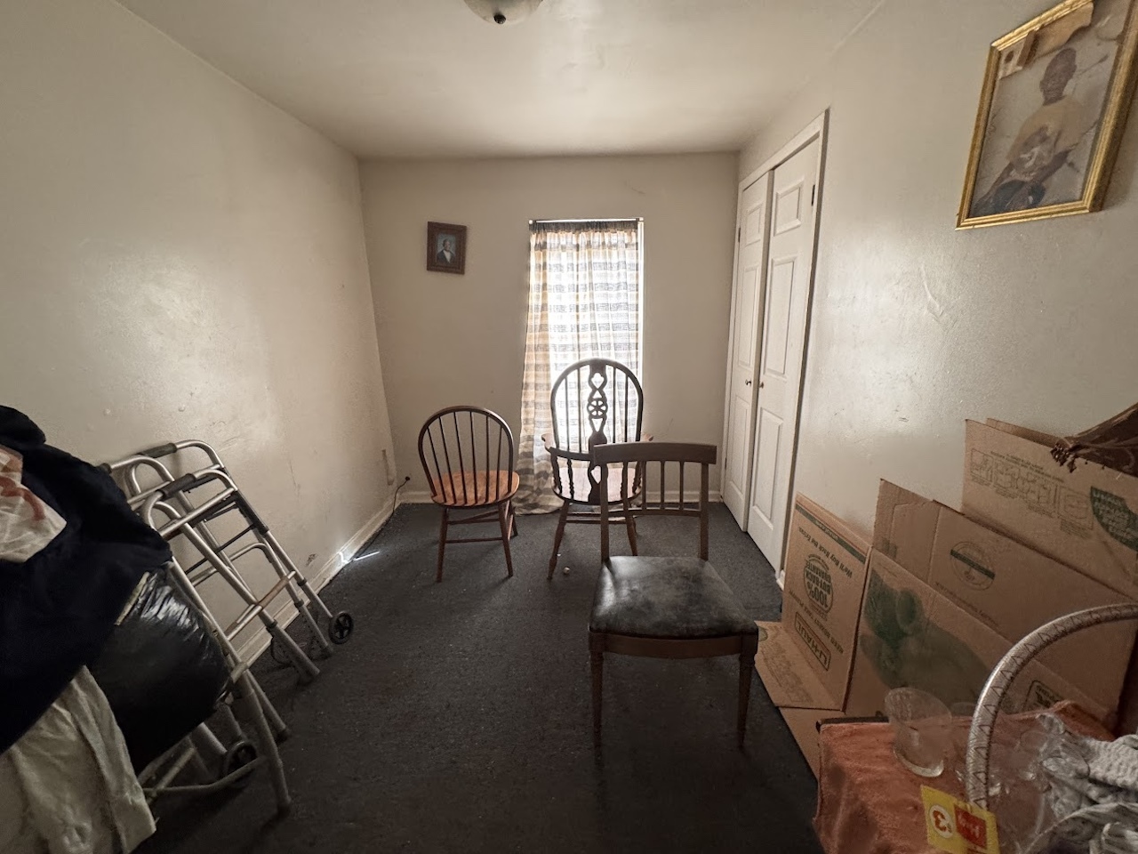 1041 N Central Park Avenue, Chicago, IL 60651