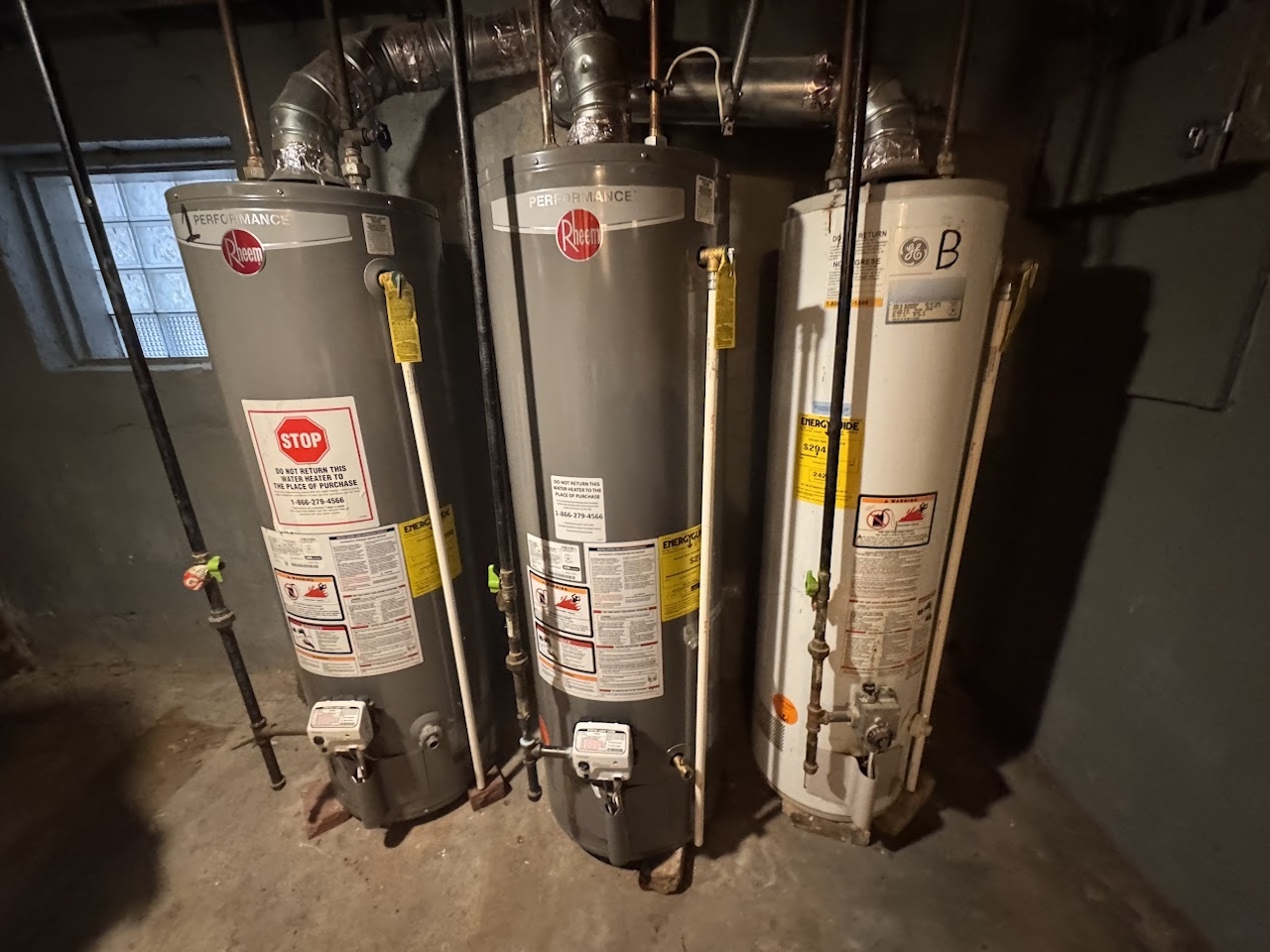 1041 N Central Park Avenue, Chicago, IL 60651