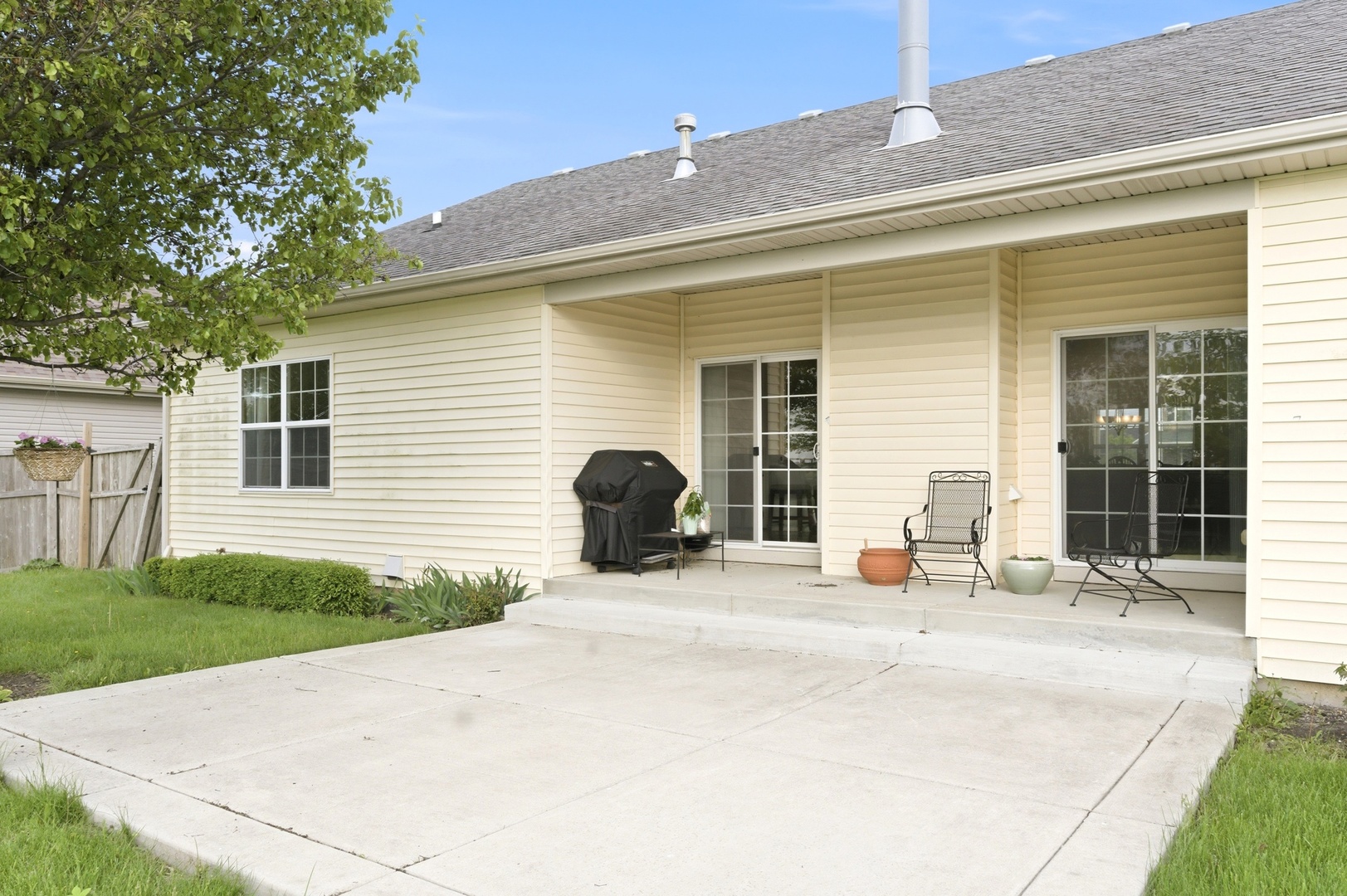 21140 Coventry Circle, Shorewood, IL 60404