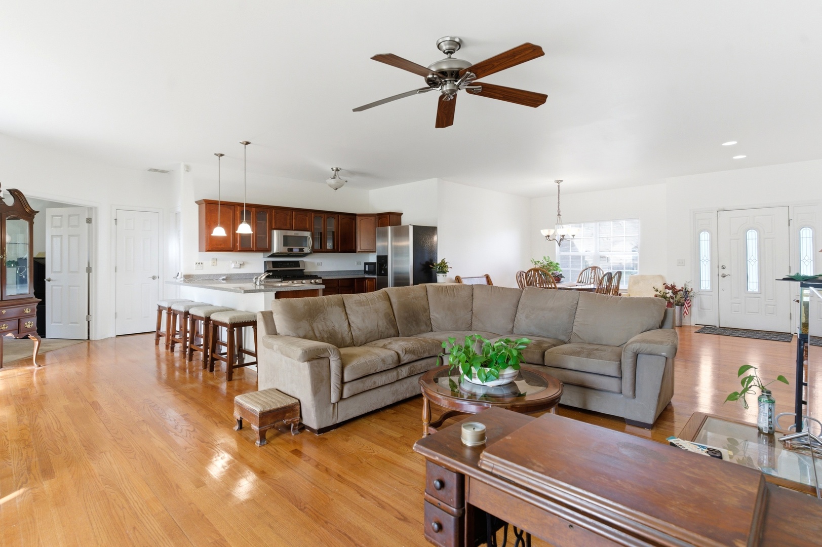 21140 Coventry Circle, Shorewood, IL 60404