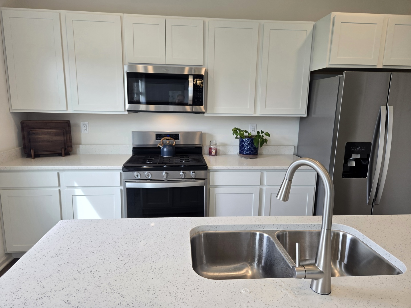 3151 Justice Drive, Yorkville, IL 60560