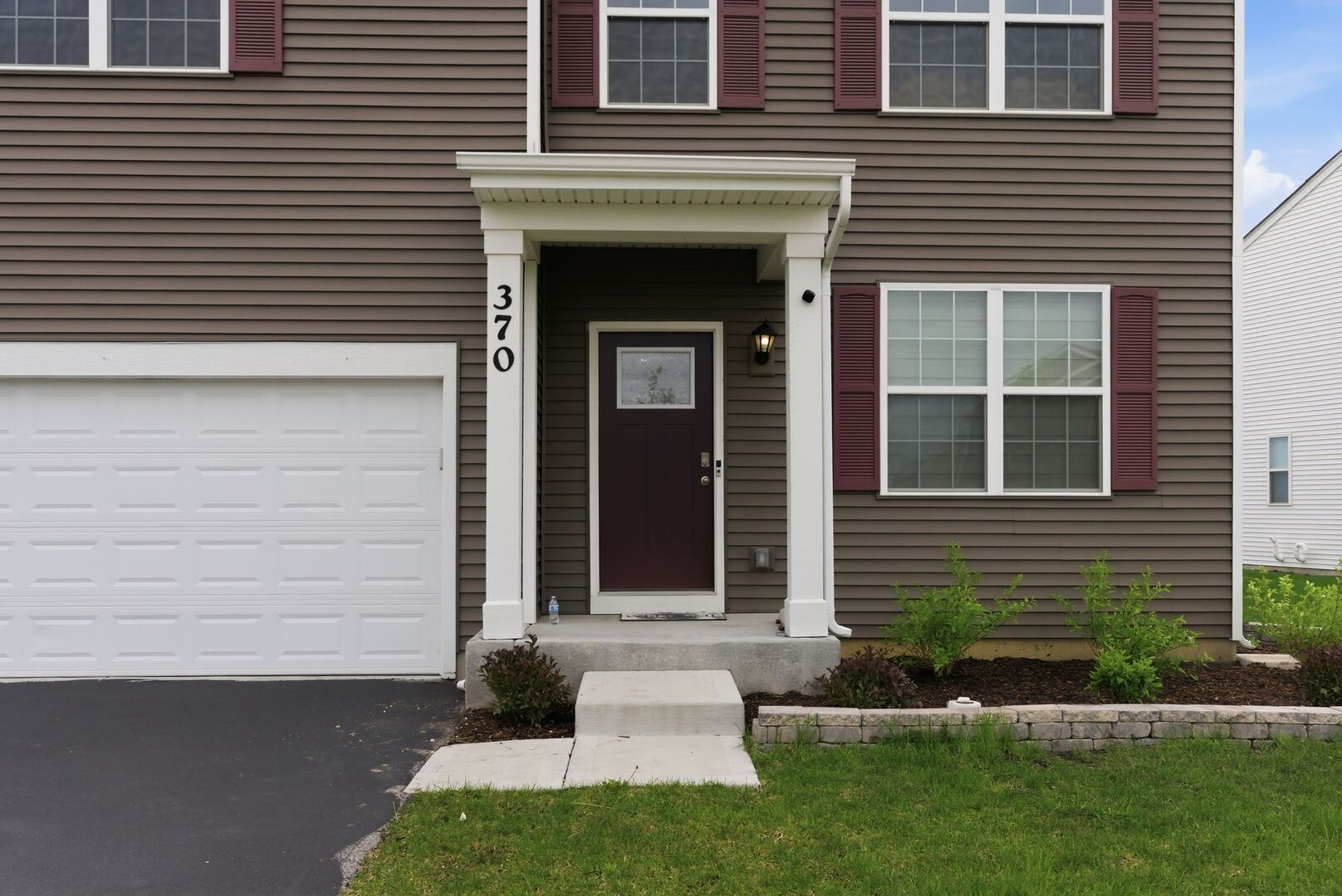 370 Hemlock Lane, Oswego, IL 60543