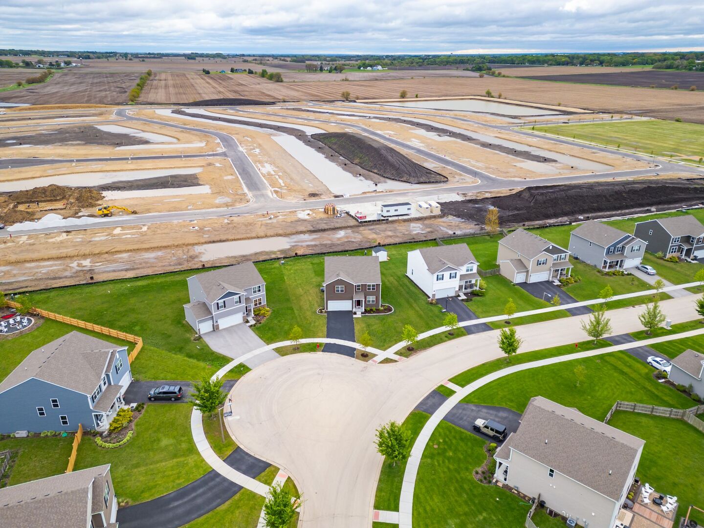 370 Hemlock Lane, Oswego, IL 60543