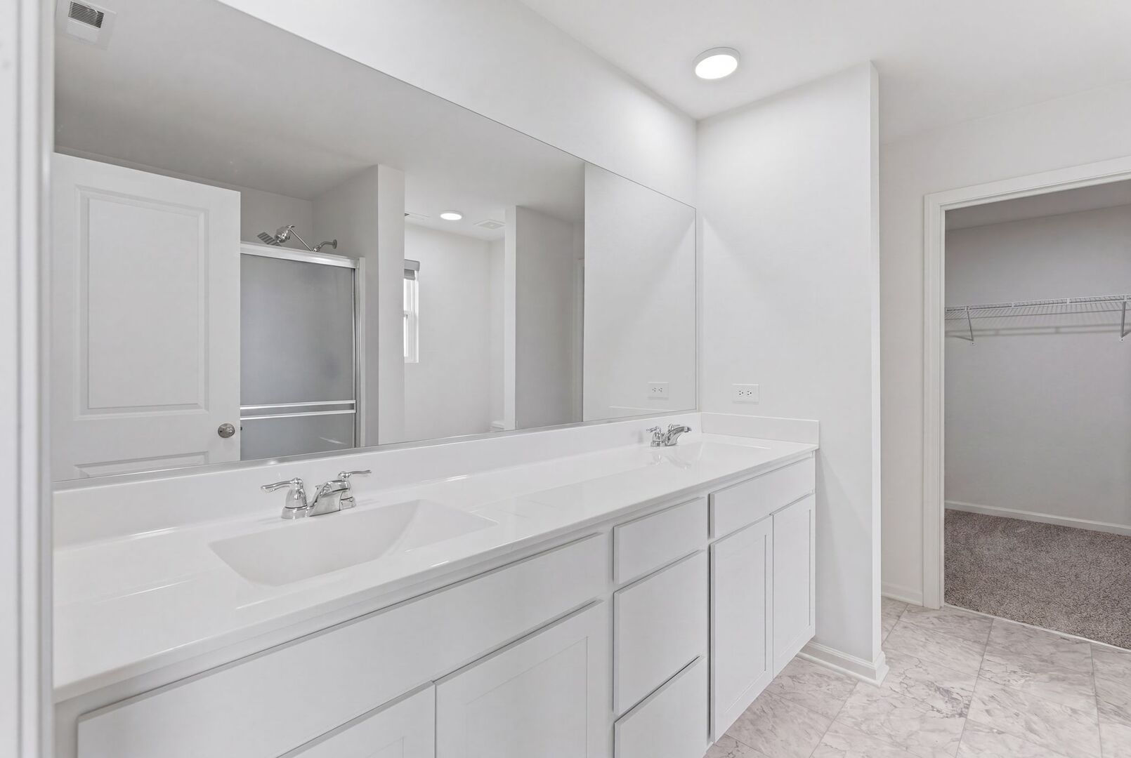 370 Hemlock Lane, Oswego, IL 60543