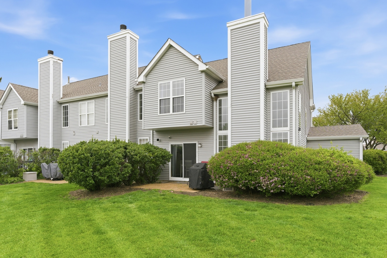 2254 Rossiter Parkway, Plainfield, IL 60586