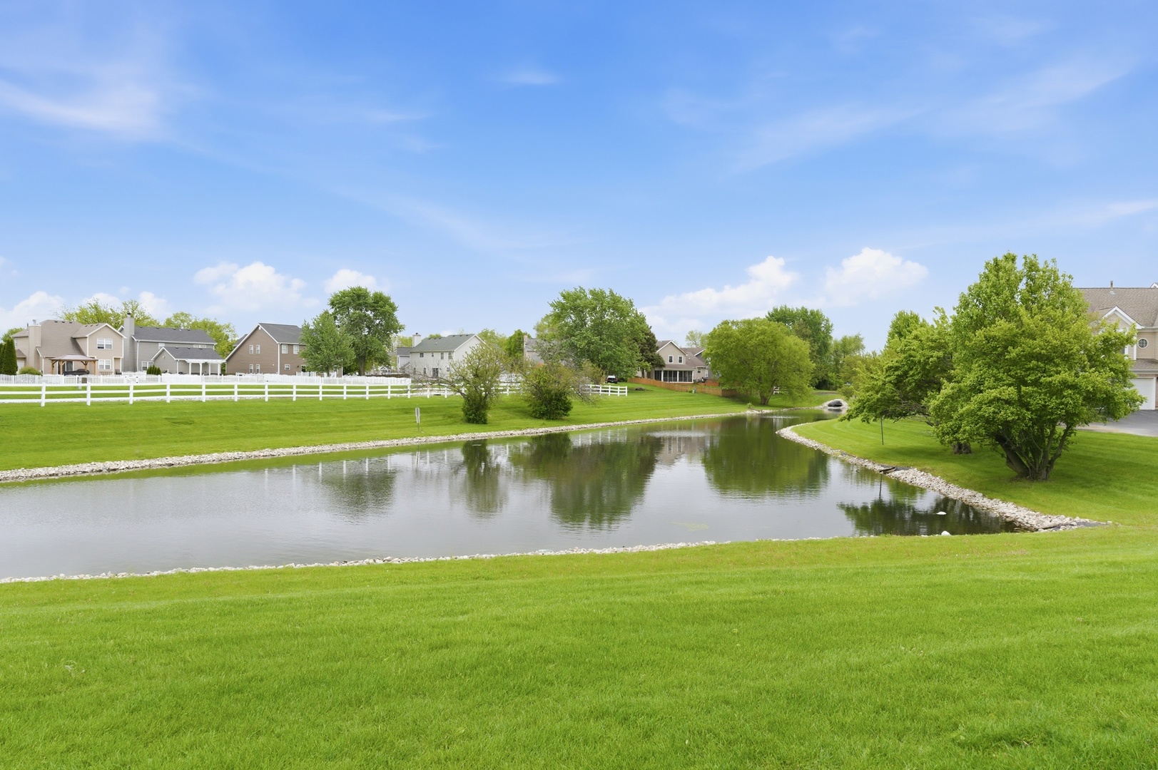 2254 Rossiter Parkway, Plainfield, IL 60586