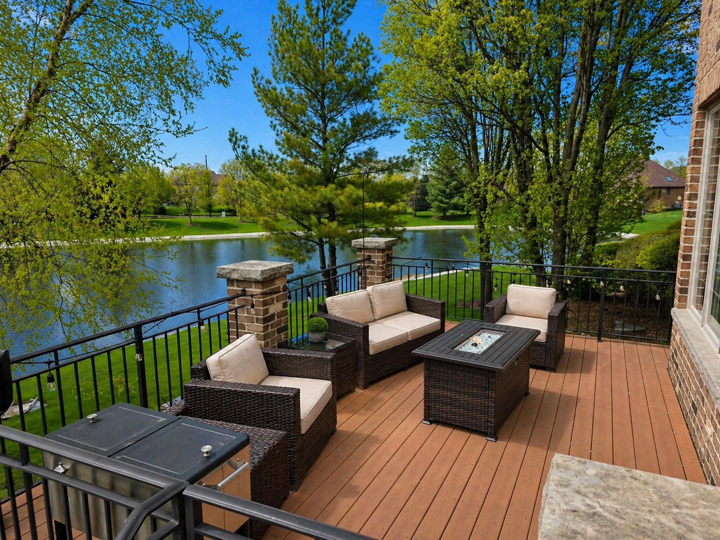 22542 Swanstone Court, Frankfort, IL 60423