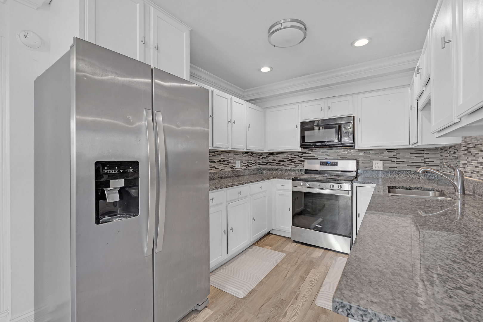 700 W Dempster Street #G1, Mount Prospect, IL 60056