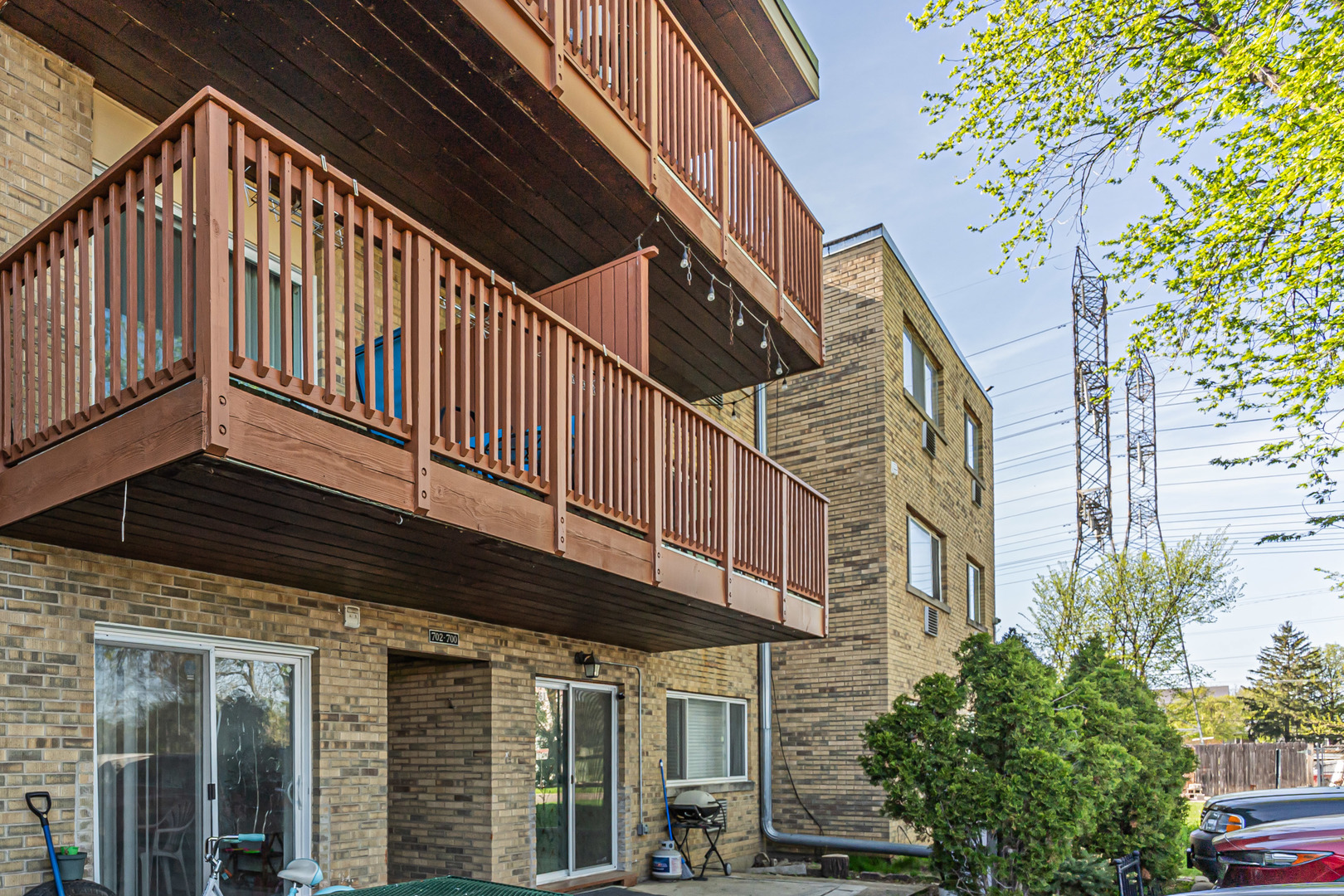 700 W Dempster Street #G1, Mount Prospect, IL 60056