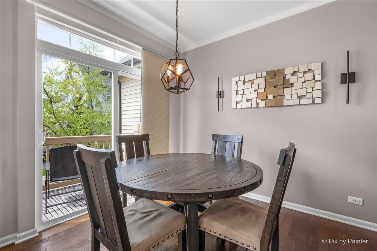 272 Bennett Drive, Carol Stream, IL 60188