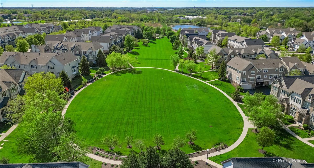 272 Bennett Drive, Carol Stream, IL 60188