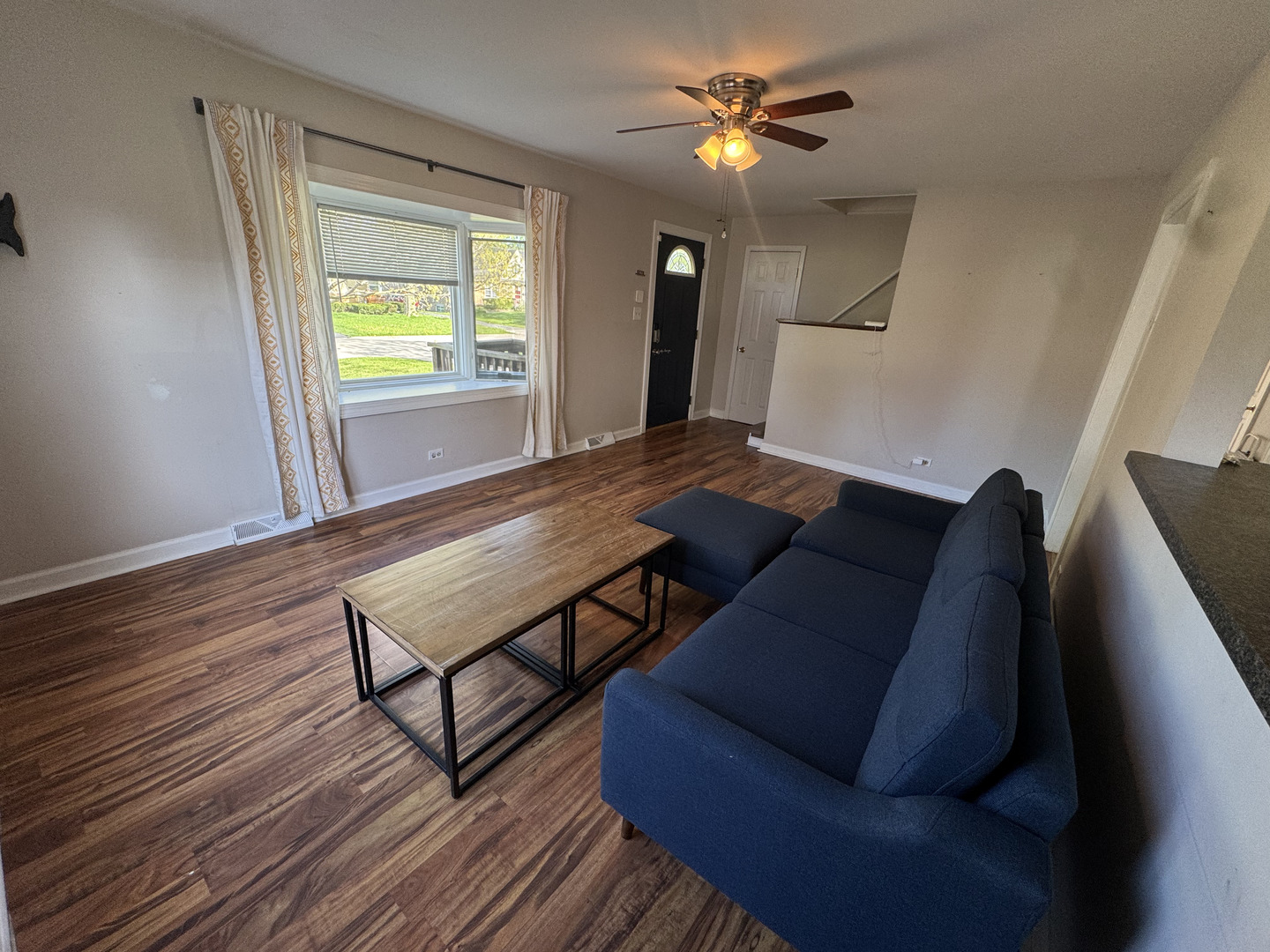 20 S Iowa Avenue, Addison, IL 60101