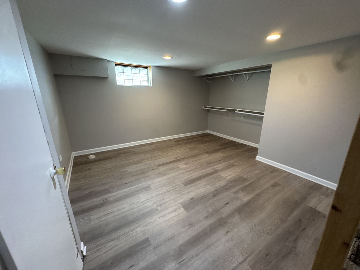 20 S Iowa Avenue, Addison, IL 60101