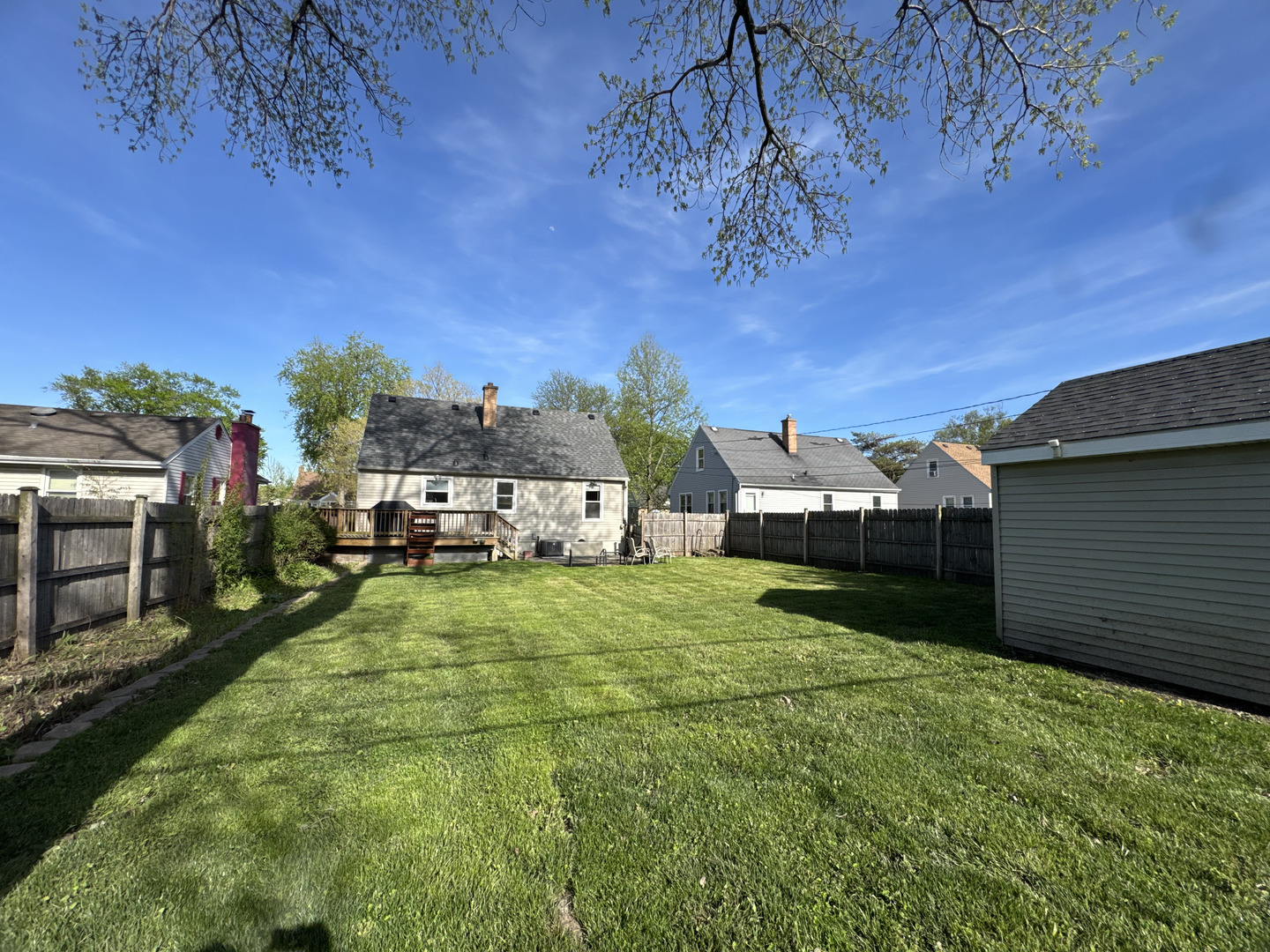 20 S Iowa Avenue, Addison, IL 60101