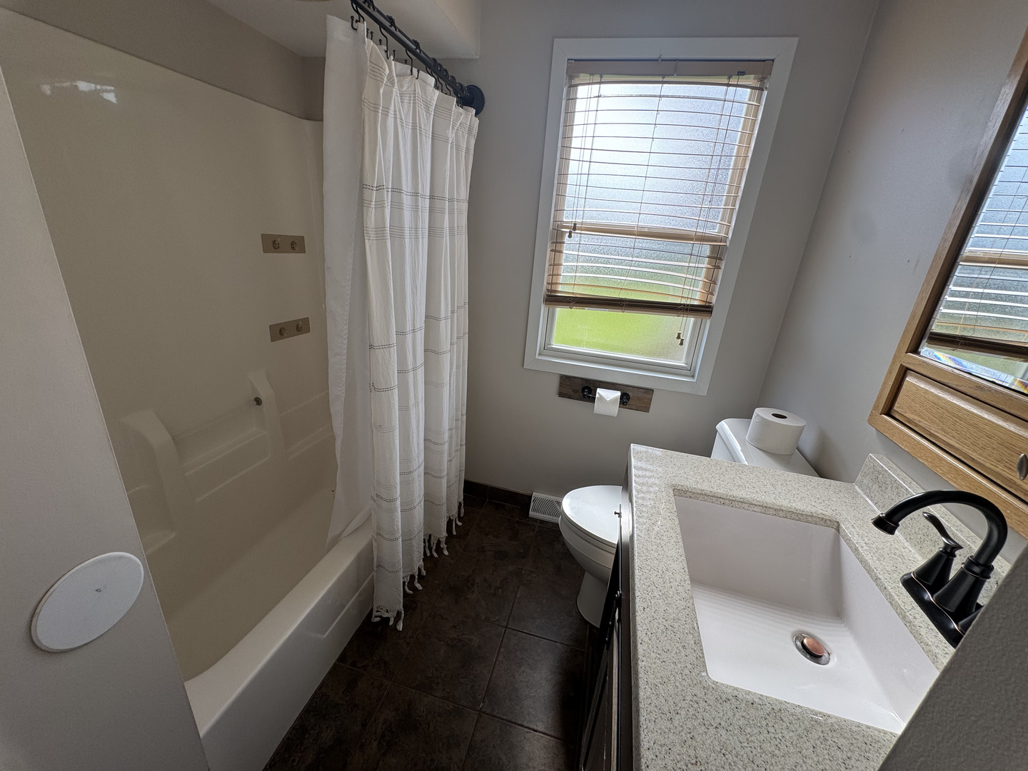 20 S Iowa Avenue, Addison, IL 60101