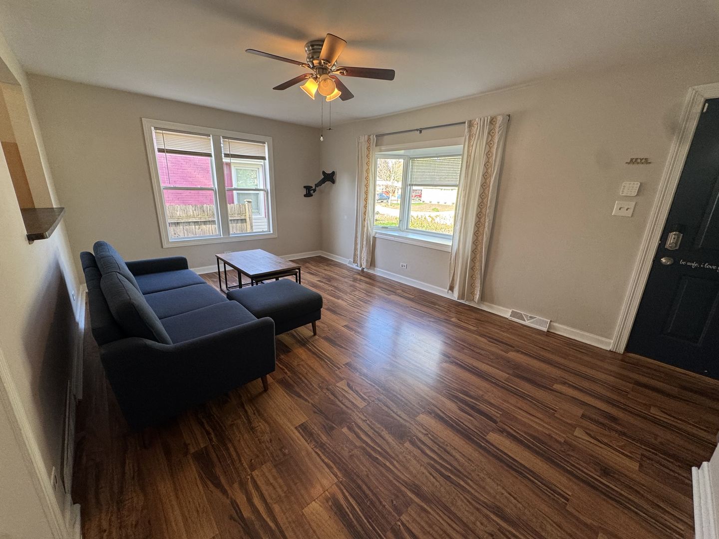 20 S Iowa Avenue, Addison, IL 60101